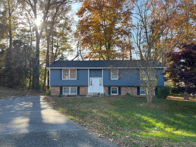 Building Photo - 3620 King Dr