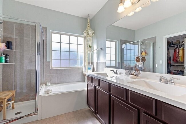 Foto del edificio - 1009 Cadence Dr