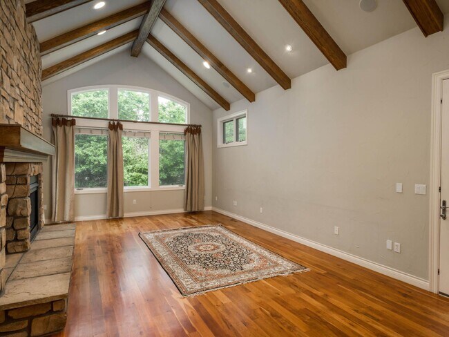 Foto del edificio - 9 Foxtail Cir