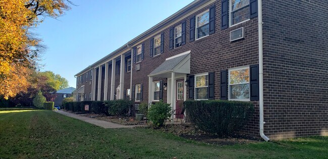 Foto del edificio - 4701 Pennell Rd