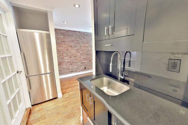 Primary Photo - 115 Mulberry St