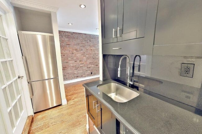Photo - 115 Mulberry St Apartment