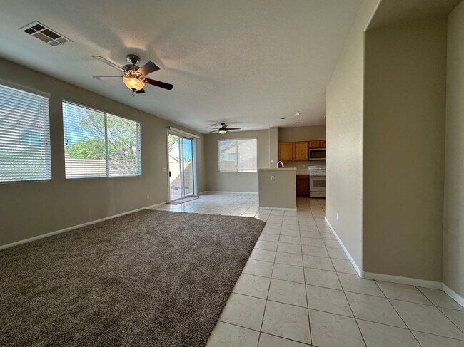Foto del edificio - 7442 Cochise Bend Ave