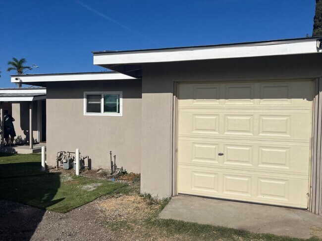 Foto del edificio - 510 S Escondido Blvd