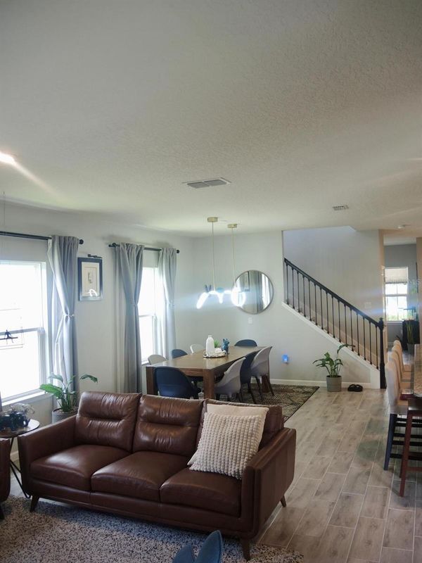 Building Photo - 5957 Glory Bower Dr
