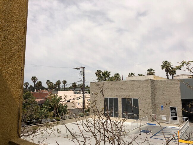 Building Photo - 1232 Harvard St