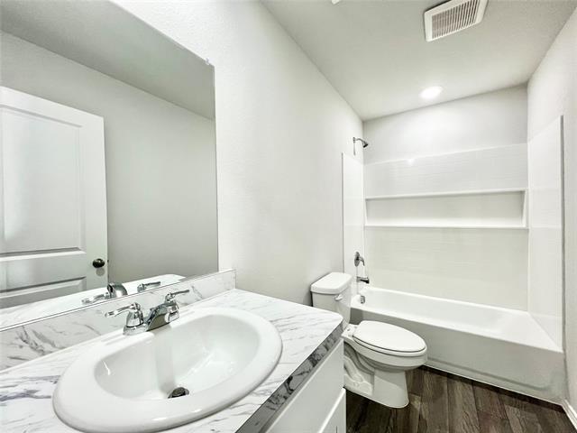 Foto del edificio - 829 Bluffview Dr