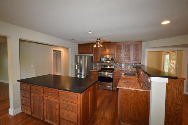 Foto del edificio - 2801 W 50th St