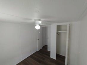 Building Photo - 2702 NW 50th Ave