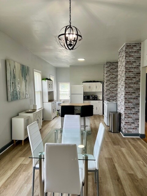 Dining Room - 6073 Linwood St