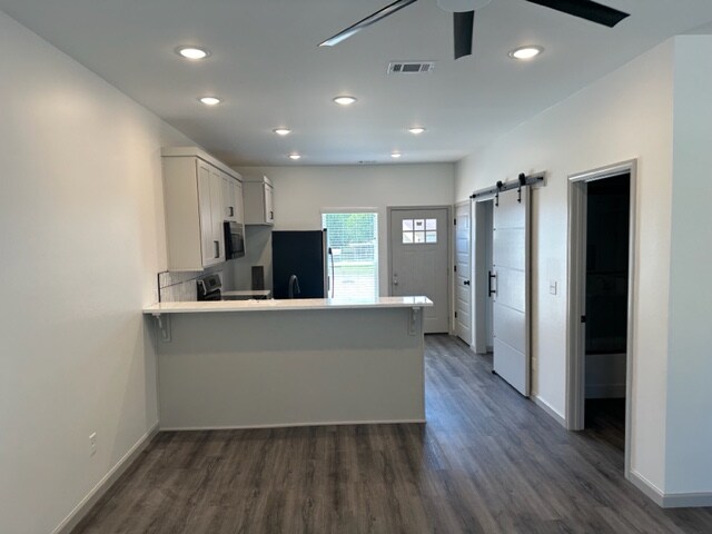 Foto del edificio - 2901 Stallings Ln