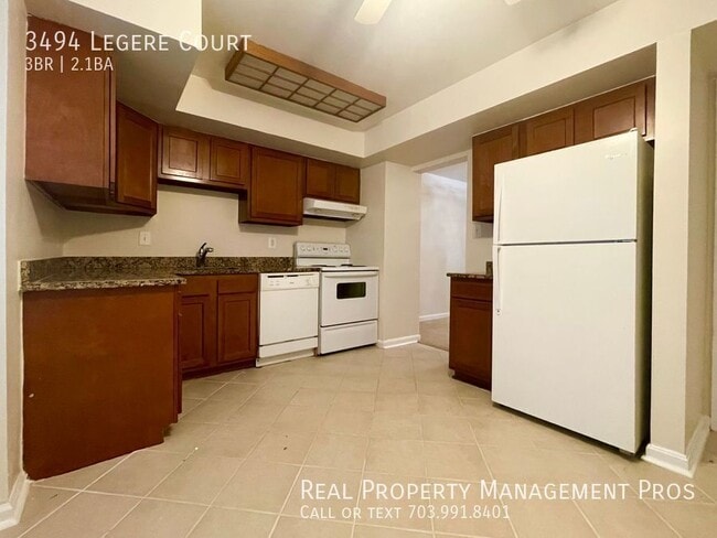 Building Photo - 3494 Legere Ct