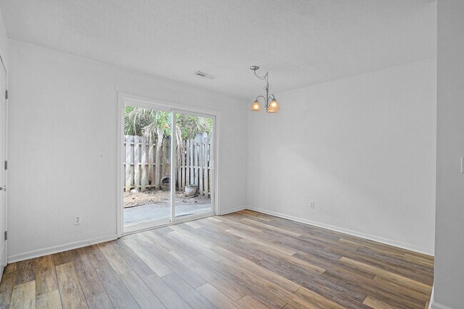 Foto del edificio - 705 26th Ave S