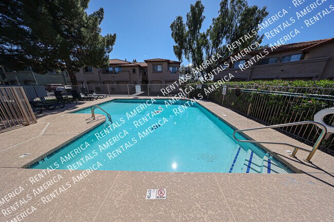 Foto del edificio - 2831 E Southern Ave