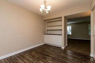 Building Photo - 5515 Country Dr