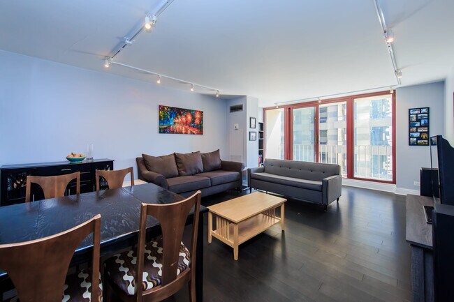 Foto del edificio - 200 N Dearborn St