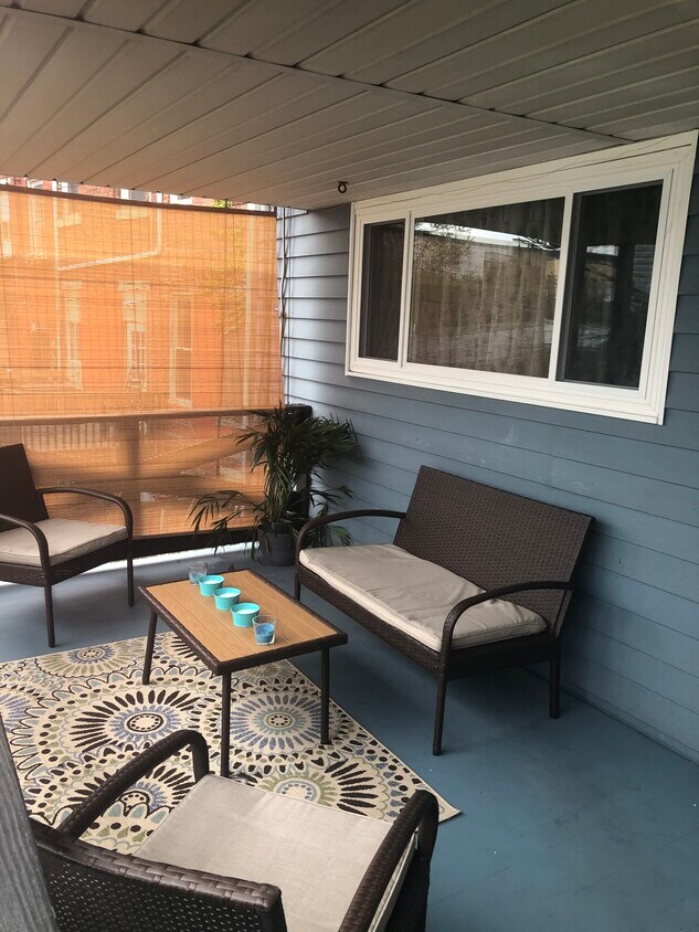 terraza trasera - 527 E Carson St