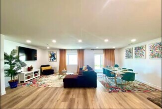Building Photo - 84146 Azzura Way