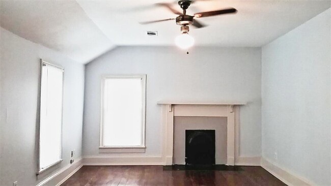 Building Photo - 350 Telfair St