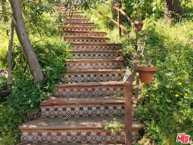 Foto del edificio - 8170 Gould Ave