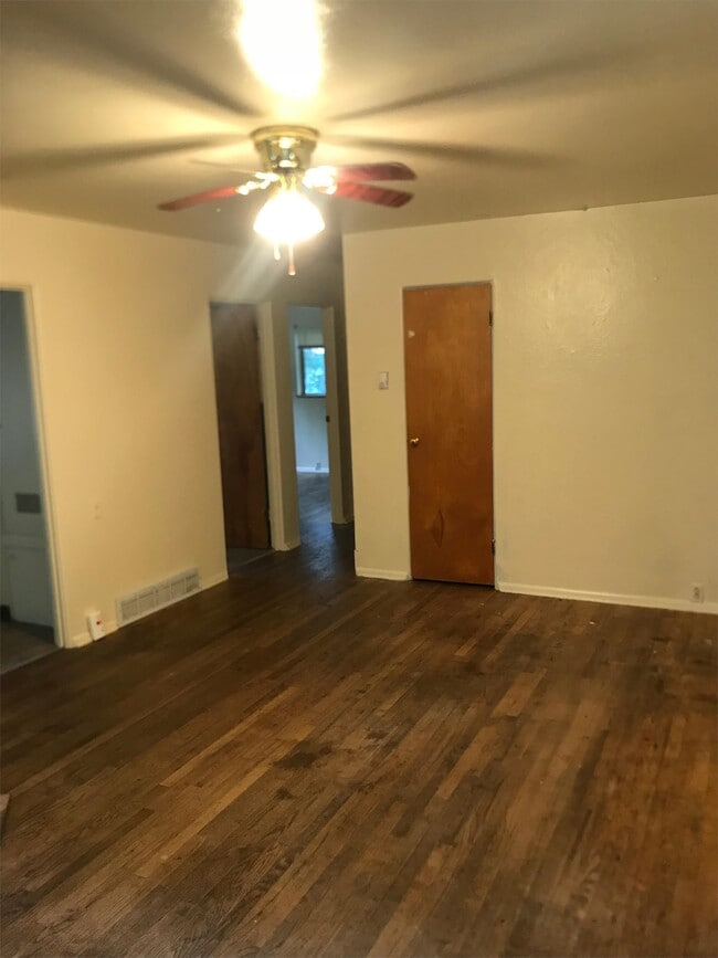 Building Photo - 731-733-733 18th St