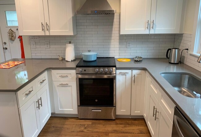 Foto del edificio - 1302 W Club Blvd