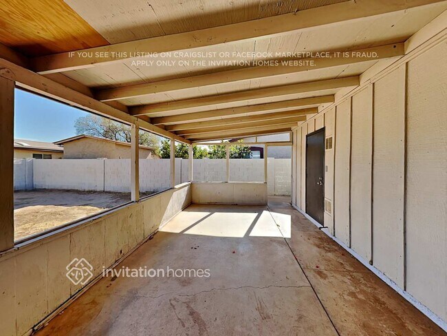 Foto del edificio - 9018 W Sells Dr
