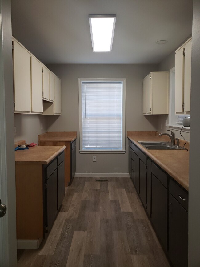 Foto del edificio - 864 S 24th St