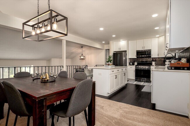 Building Photo - 12204 Sir Lancelot Dr