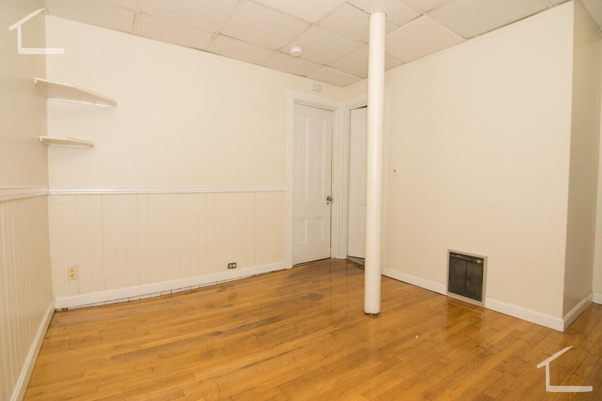 Foto del edificio - 533 Newbury St