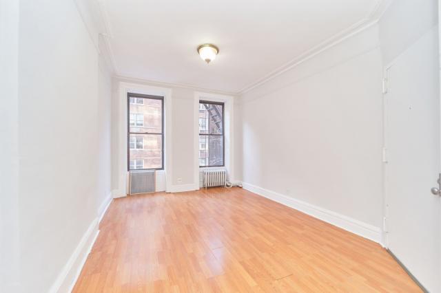 Primary Photo - 0 bedroom in New York NY 10028