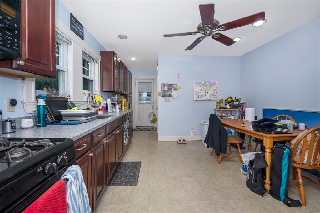 82 Brooks Ave Unit 82, Arlington, MA 02474 Condo for Rent in