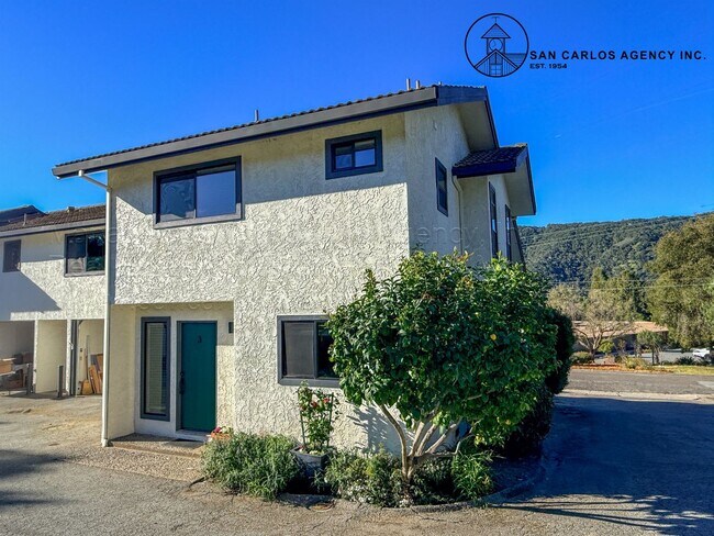 Building Photo - LESLA (I/O)