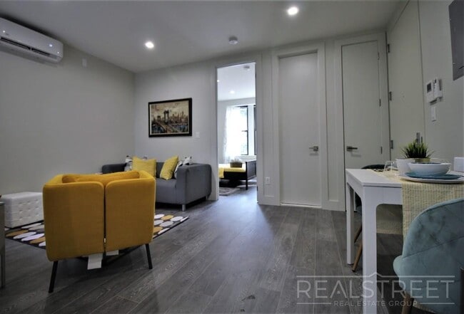Foto del edificio - Stunning 1 Bed Near Prospect Park
