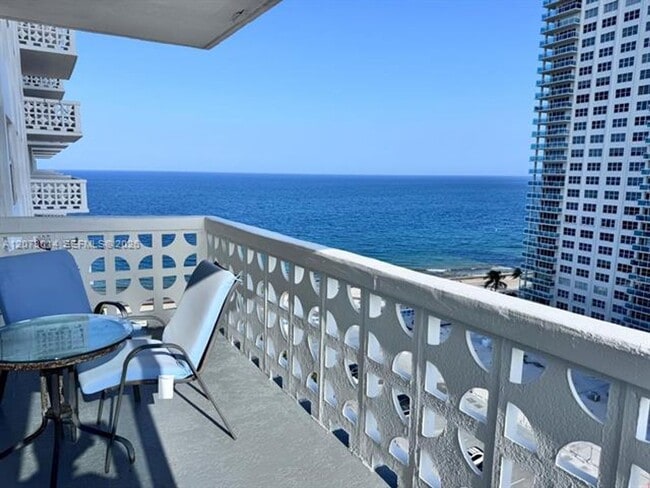 Building Photo - 4010 Galt Ocean Dr