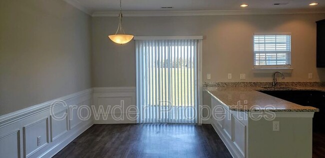 Foto del edificio - 376 Halton Crossing Dr SW