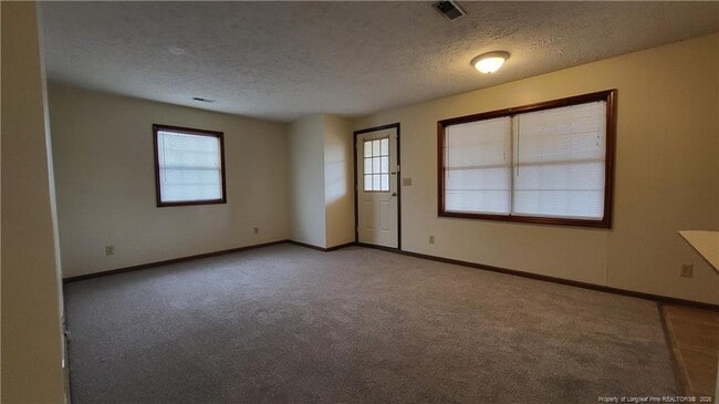 Building Photo - 700 N Roberts Ave