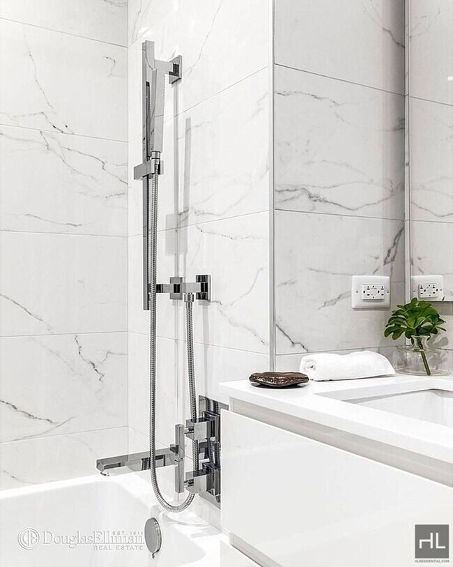 Foto del edificio - East 44th Street