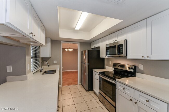 Building Photo - 8445 Winged Foot Dr