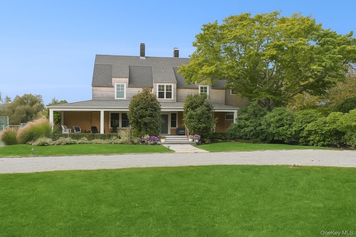 Primary Photo - 91 Beach Ln