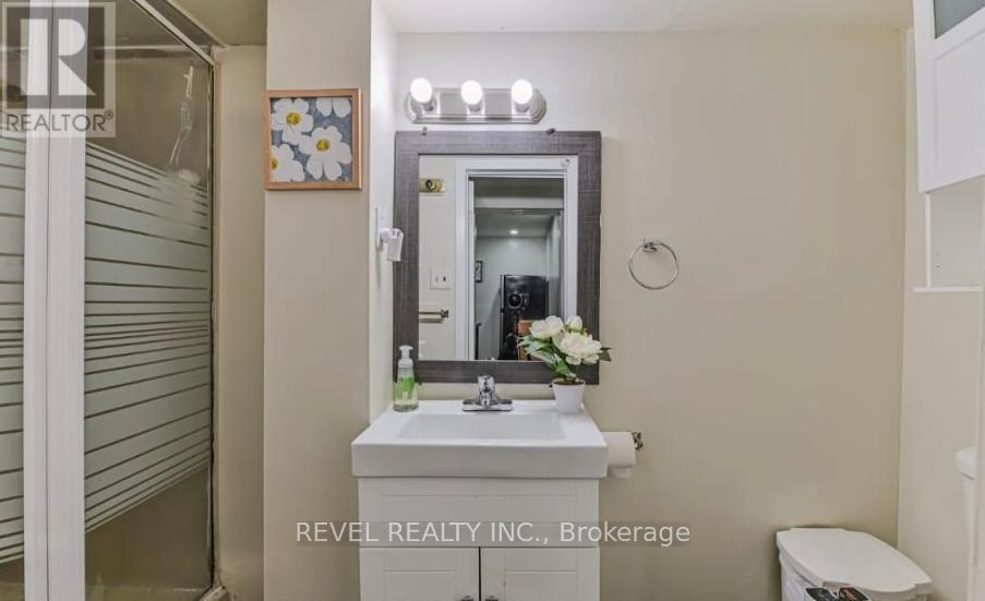 Photo principale - 24 Grand River Ct