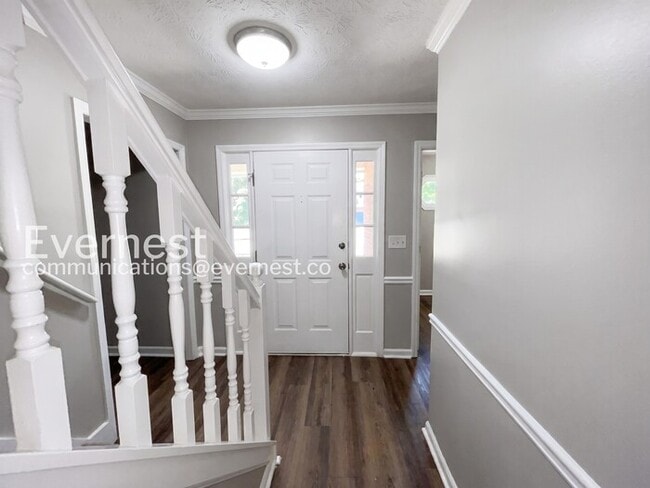 Building Photo - 3002 Meadowsweet Trail