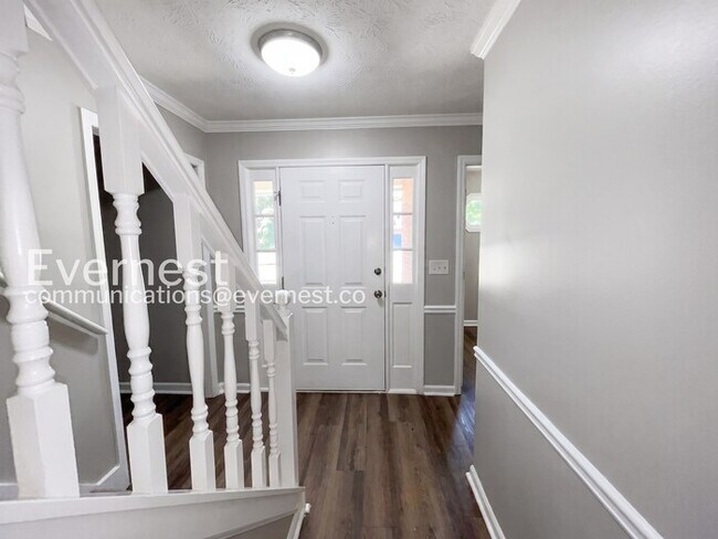 Foto del edificio - 3002 Meadowsweet Trail