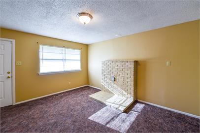 Building Photo - 702 S Roland Rd