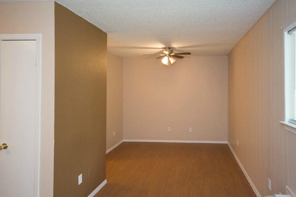 Primary Photo - 400 W 34th St