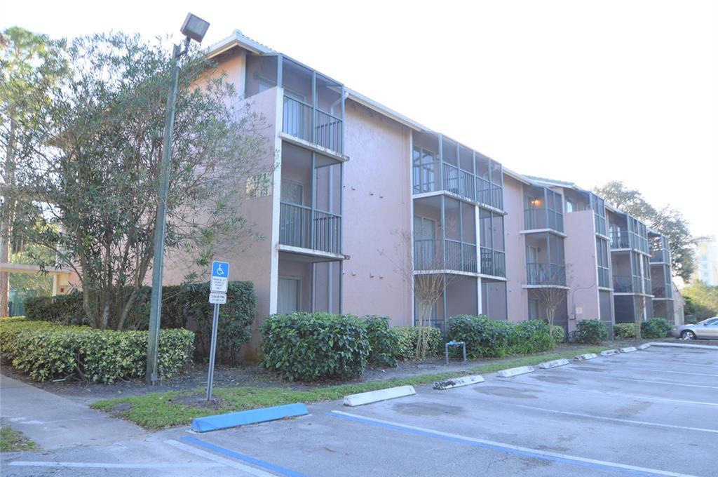 Primary Photo - 121 Oyster Bay Cir