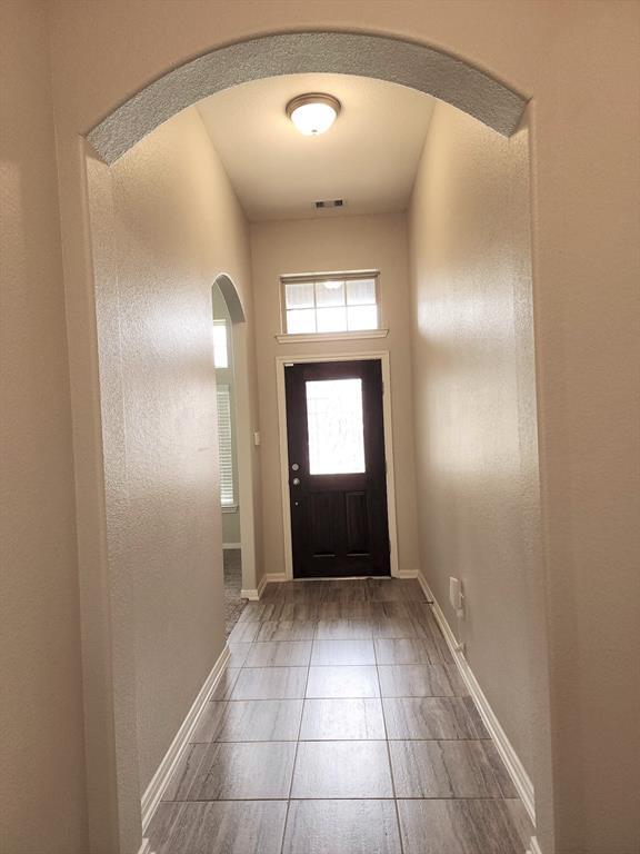 Building Photo - 8430 Hunters Cliff Dr