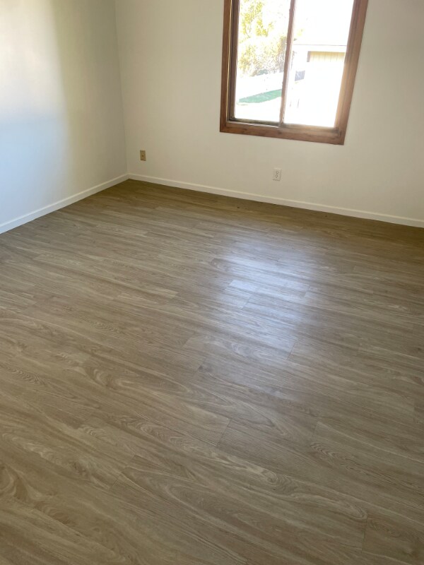 Building Photo - 2088 NW Hickory Ln