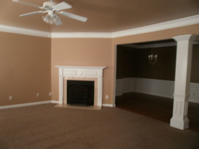 Building Photo - 2918 Wintercrest Drive
