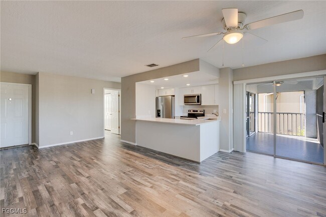 Foto del edificio - 429 SW 47th Terrace